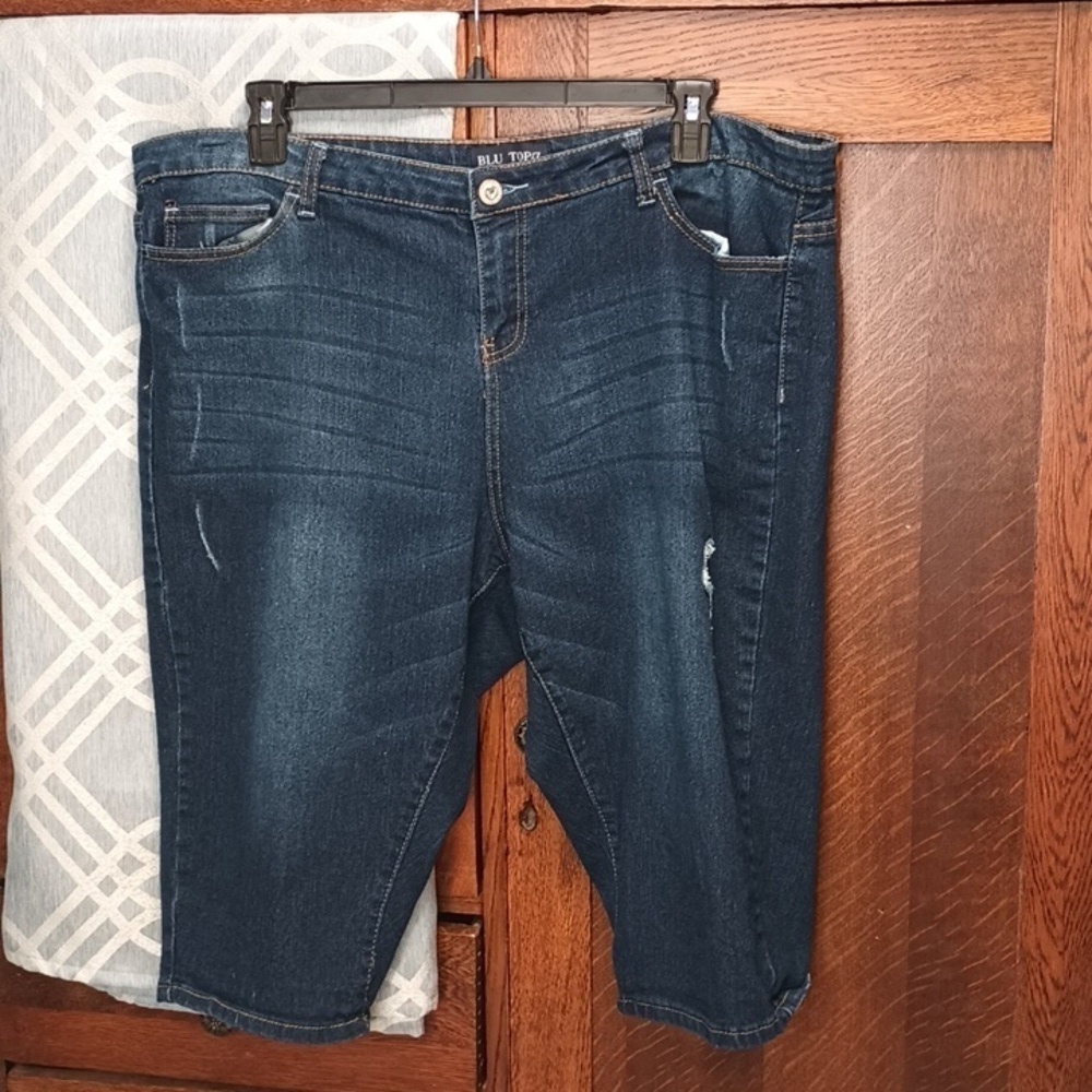 M3 Dark Wash Deconstructed Blue Topaz Stretchy Denim Capris Pedal Pushers 22